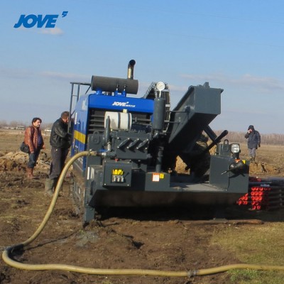 Horizontal directional hydraulic mobile water well drilling rig